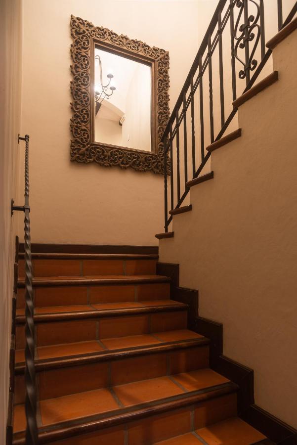 Hotel Boutique Balcon De La Plaza Сальта Экстерьер фото