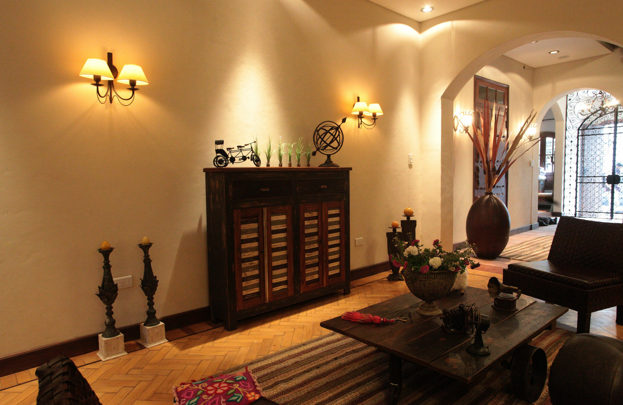 Hotel Boutique Balcon De La Plaza Сальта Экстерьер фото