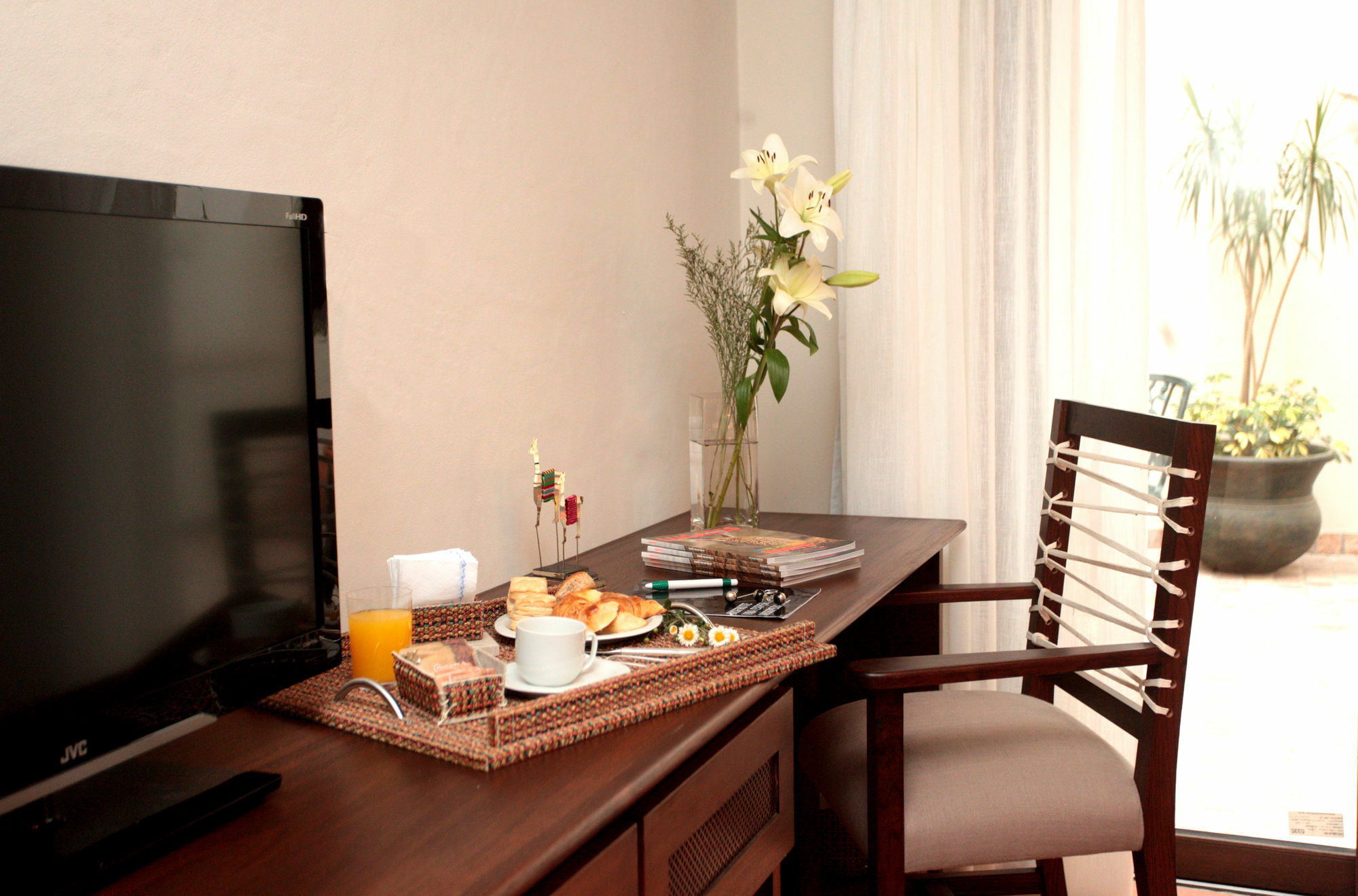 Hotel Boutique Balcon De La Plaza Сальта Экстерьер фото